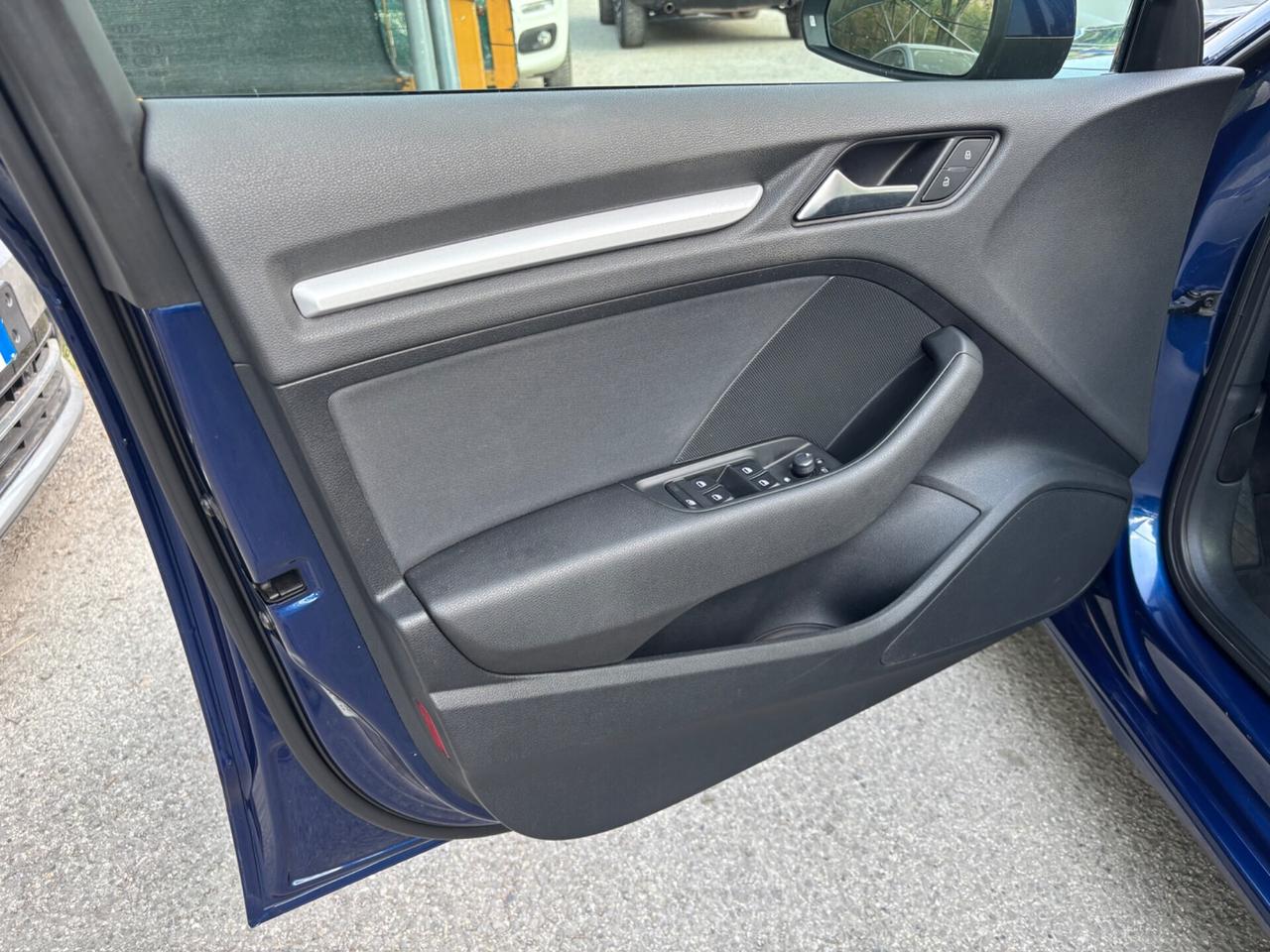 Audi A3 SPB 1.6 TDI 5 porte OK NEOPATENTATI