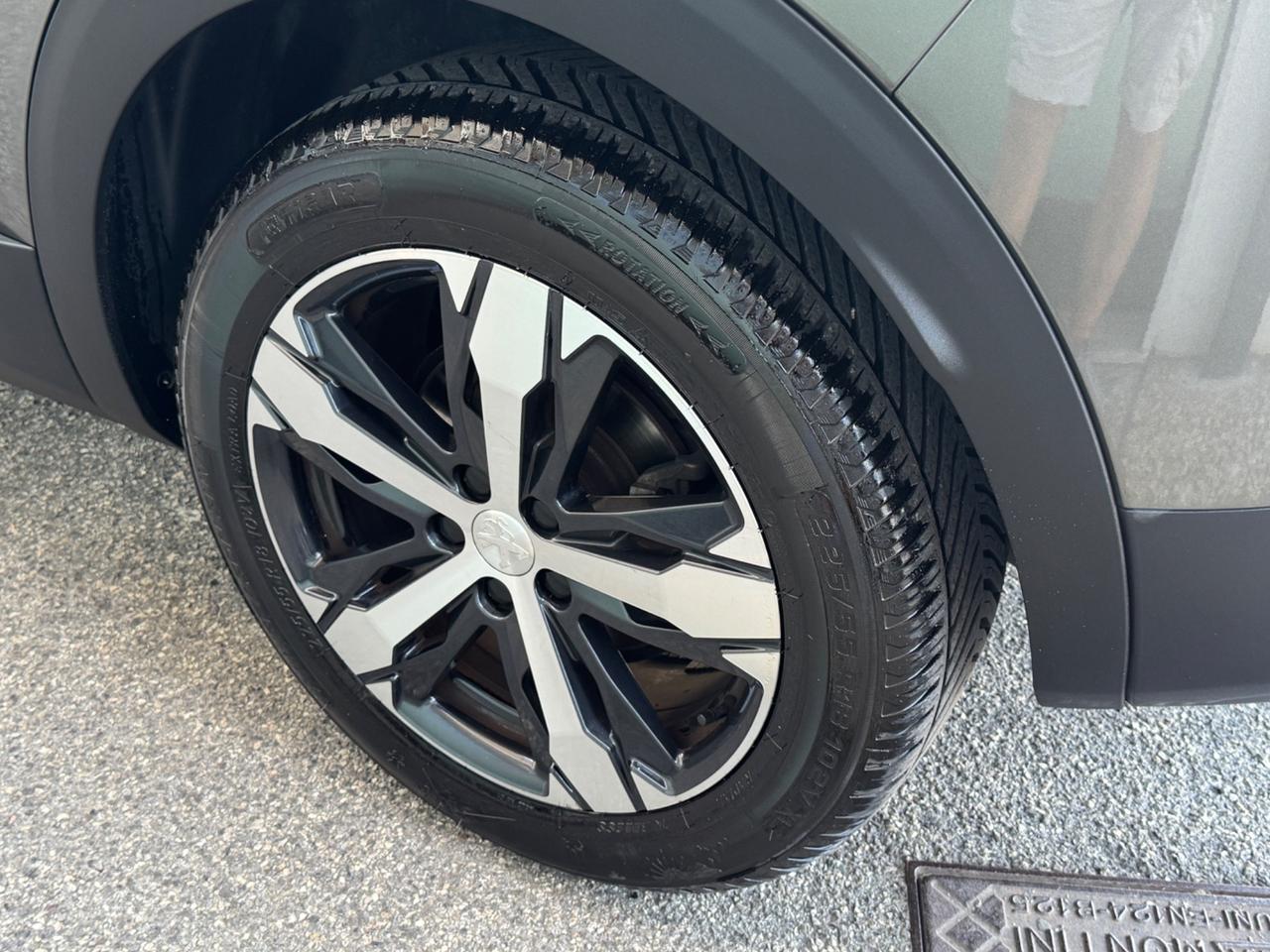 Peugeot 3008 BlueHDi 130 S&S EAT8 Allure