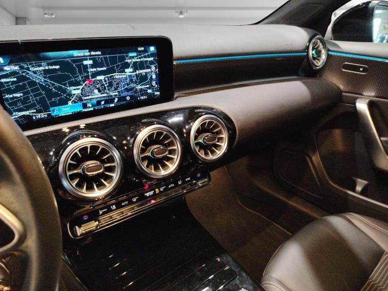 Mercedes Classe A 180 180 D Sport Night edition 8G-DCT