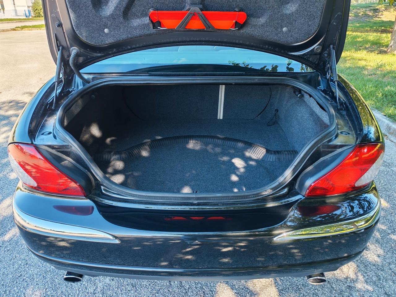 Jaguar X-Type 2.5 V6 24V cat Executive