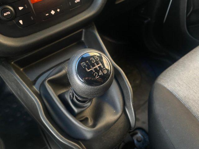 FIAT Doblo 1.6 JTDM 90cv DISPLAY 8 "-CANERA-RUOTINO