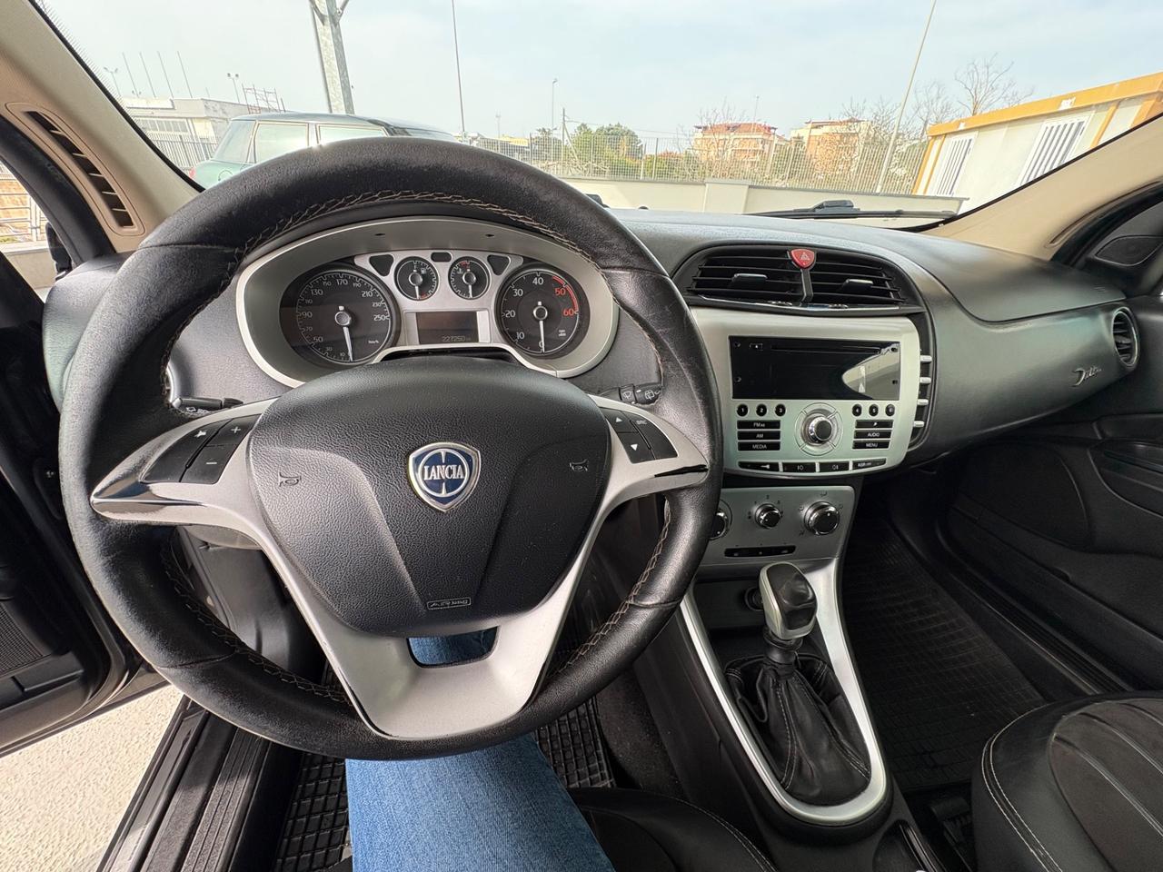 Lancia Delta 2.0 MJT DPF Oro