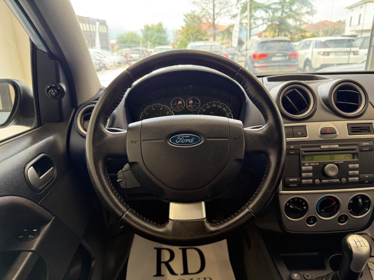 Ford fiesta 1.2 Benzina 5porte 75cv ok neopatentati