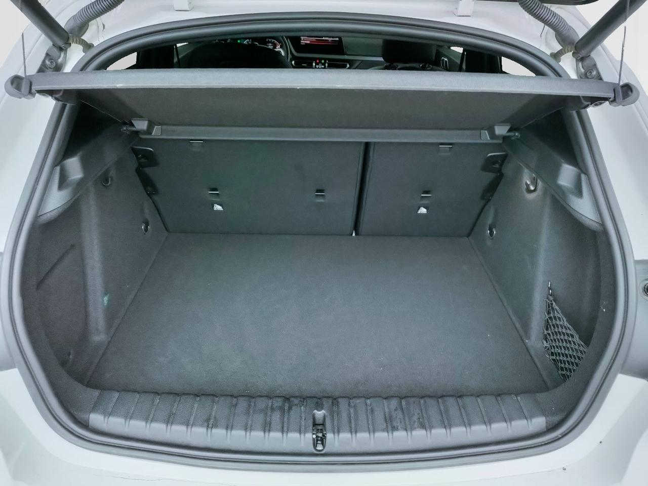 BMW Serie 1 F40 - 118d Msport auto