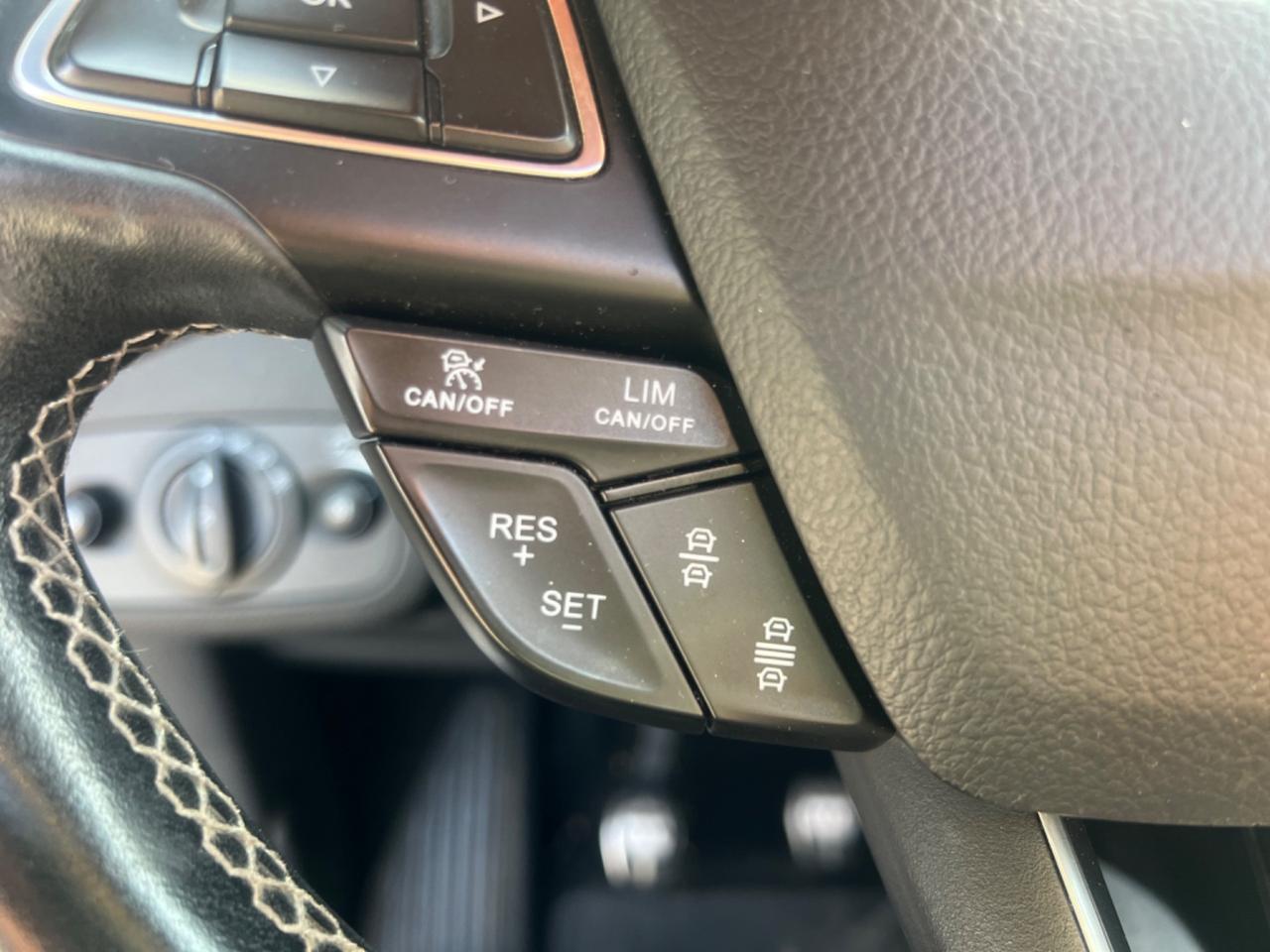 Ford Kuga 2.0 TDCI 150 CV S&S 2WD ST-Line tetto apribile