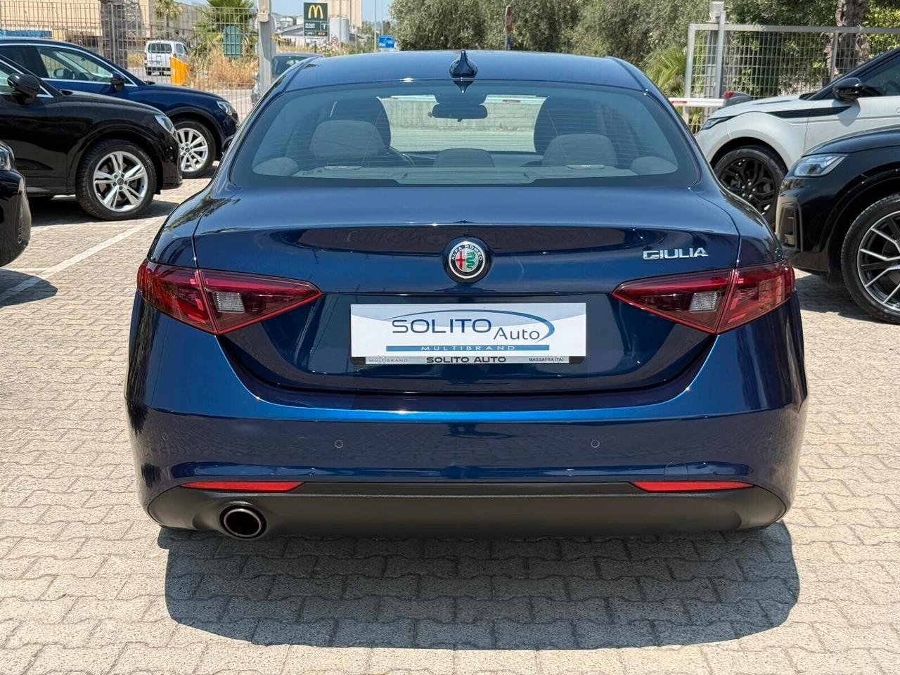 Alfa Giulia 2.2 160 CV AT8 Super Manuale Blu Monte Carlo