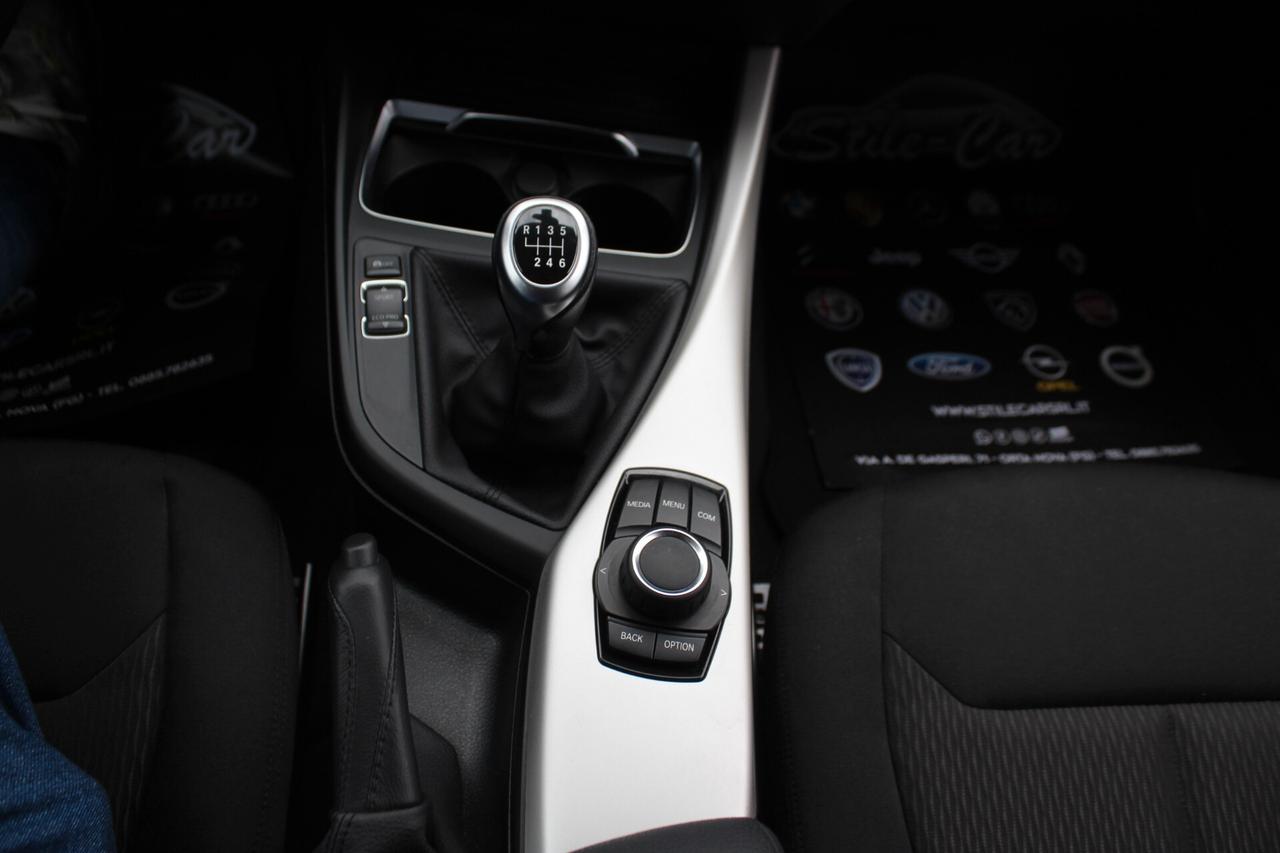 Bmw 116 116d 5p. Advantage