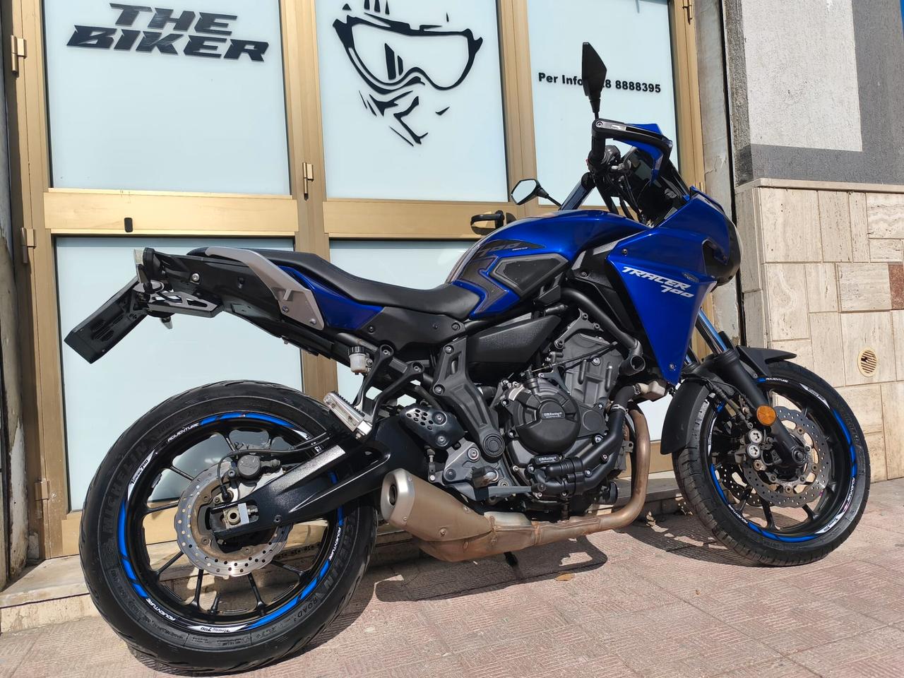 Yamaha Tracer 700 sport uniproprietario