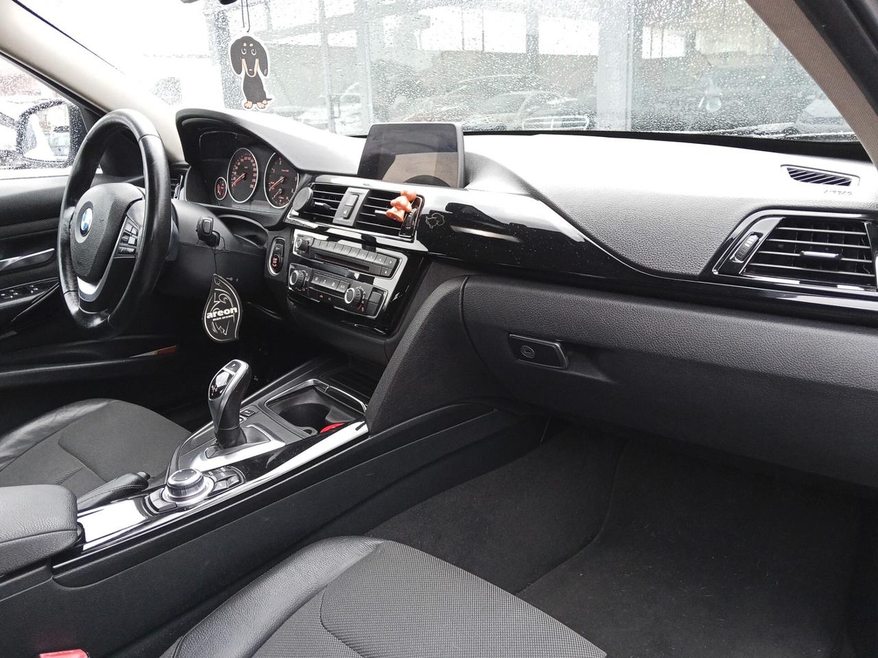 Bmw 320 320d Touring Business Advantage aut.