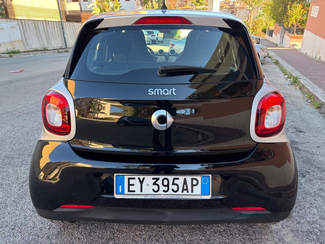Smart ForFour 70 1.0 Passion ideale per neopatenta