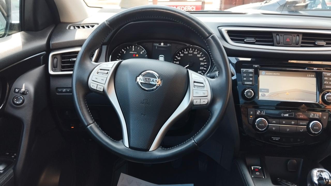 NISSAN QASHQAI TETTO-NAVI-CAMERA 360