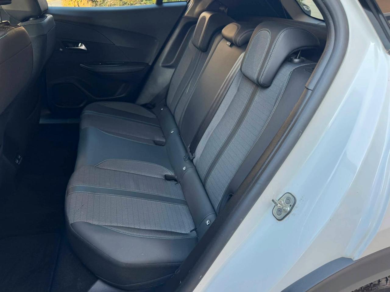 PEUGEPT 2008 1.5 HDI 110 CV. E6 ALLURE PAK PERFETTA