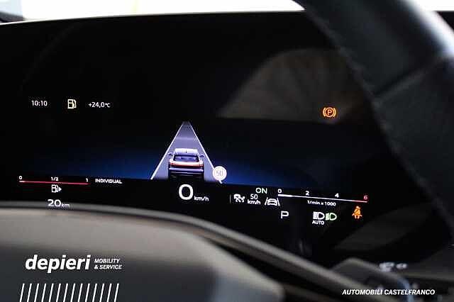 Audi Q5 TDi S tronic quattro Launch edition one mHEV+