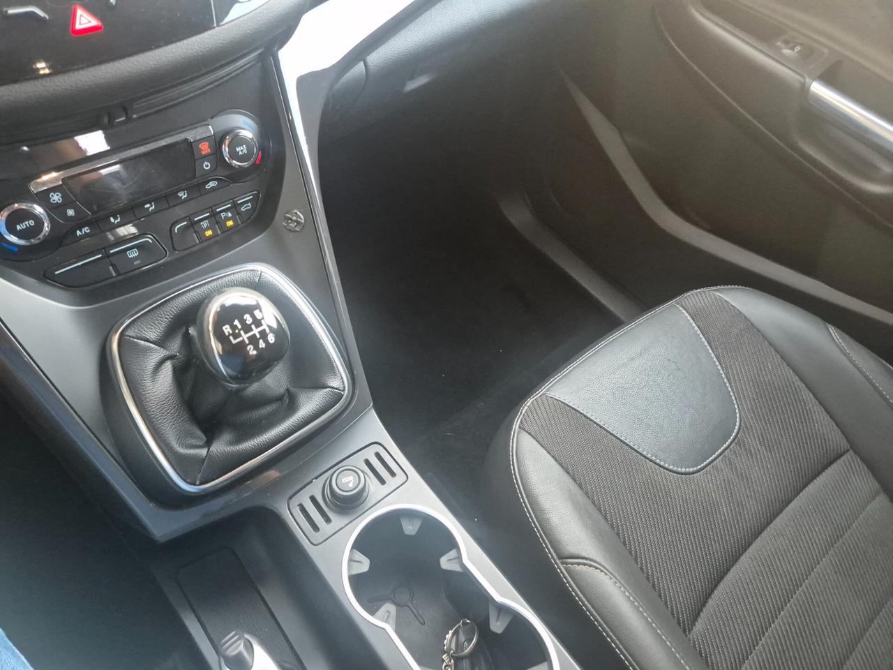 FORD KUGA ANNO 2014 2.0 TDCI 140 CV TITANIUM KM CERTIF