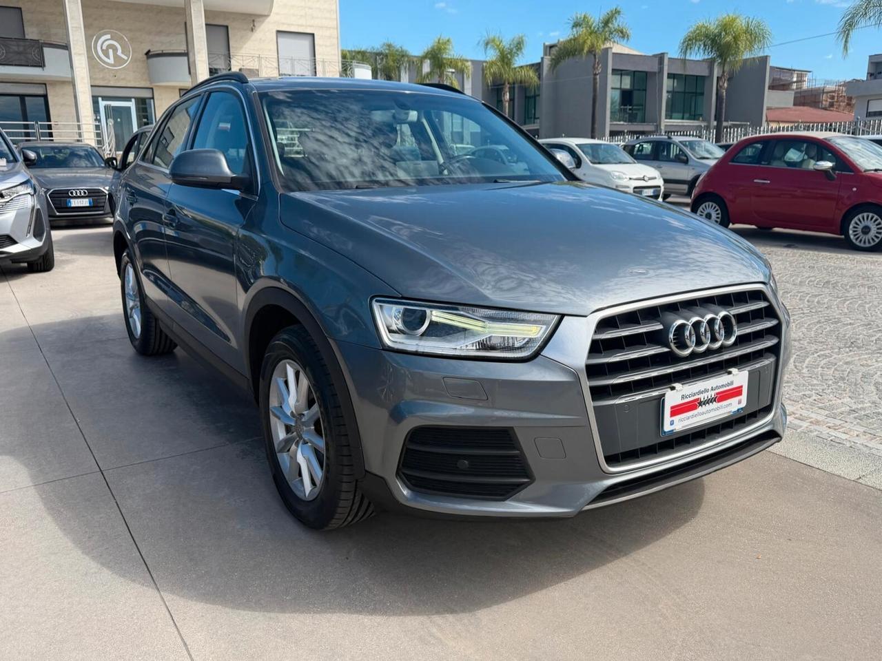 Audi Q3 2.0 TDI 120Cv Business - Unico P.