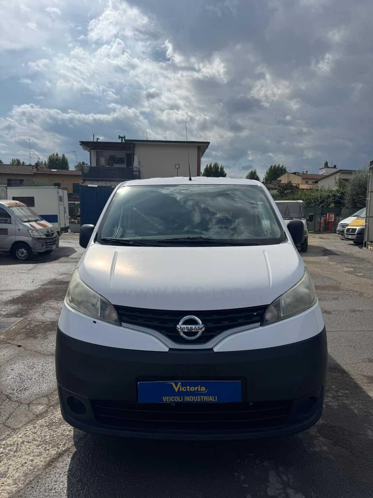 0419 FURGONE FRIGORIFERO NISSAN 2015