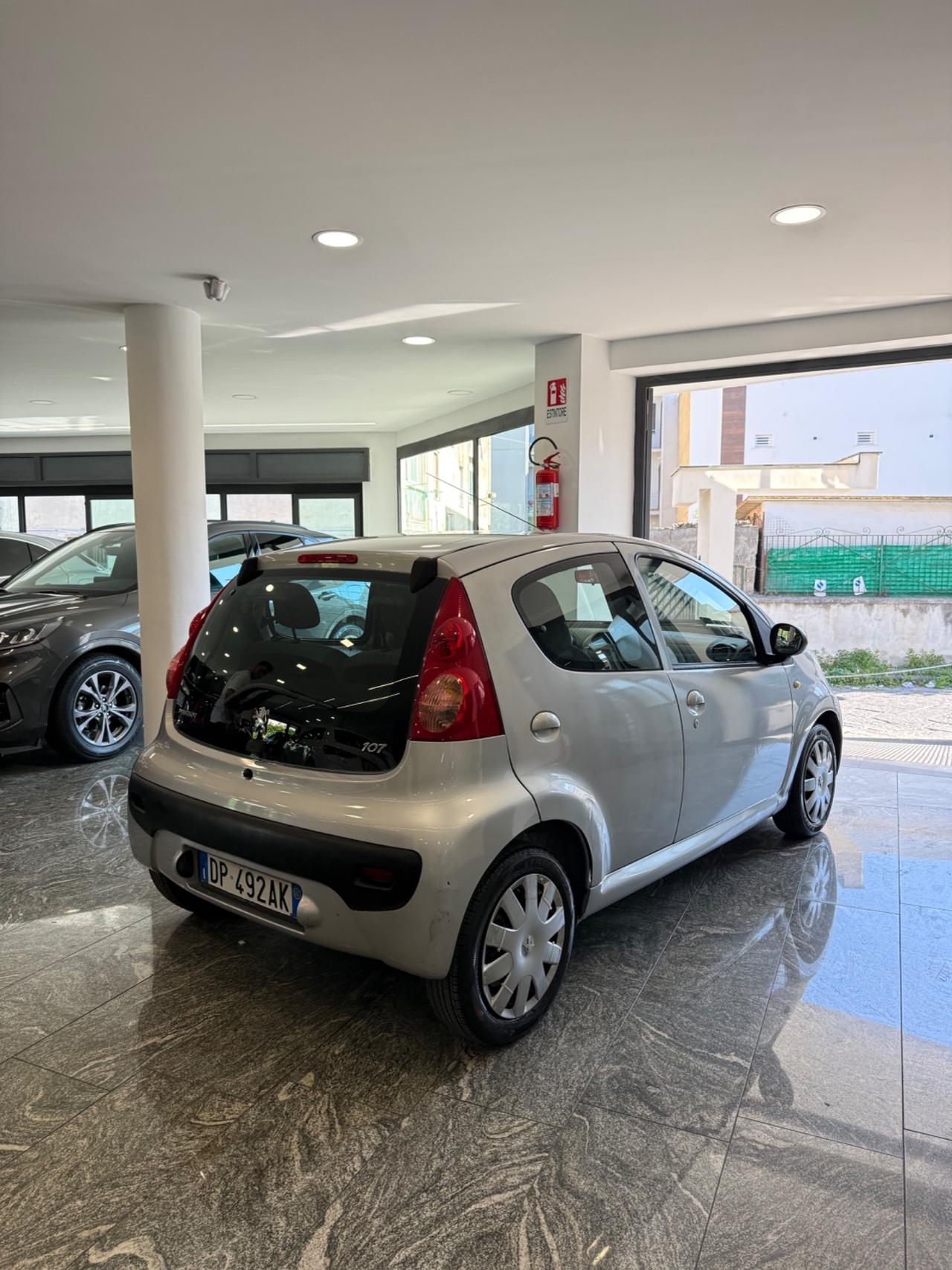 Peugeot 107 1.0 68CV 5p. Desir