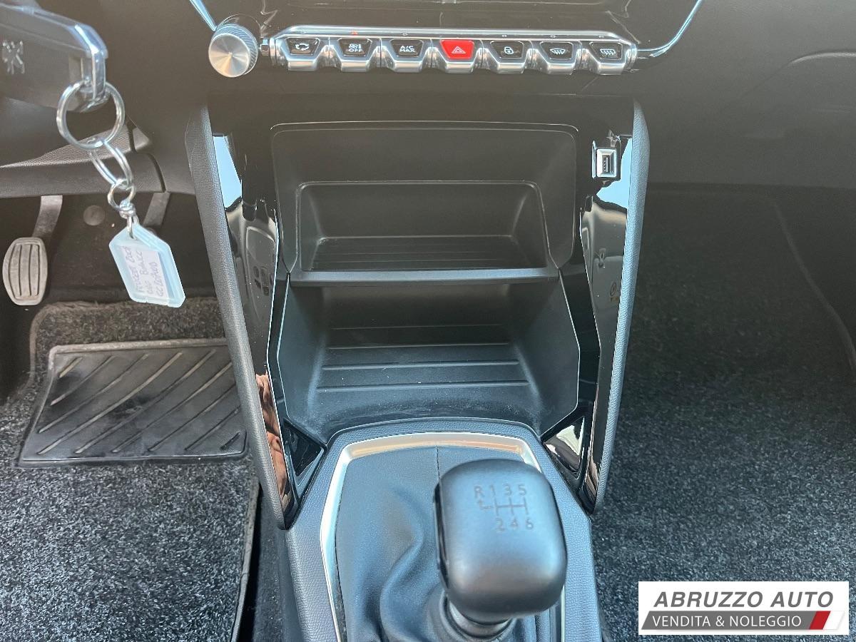 PEUGEOT 2008 1.2 100 CV Active