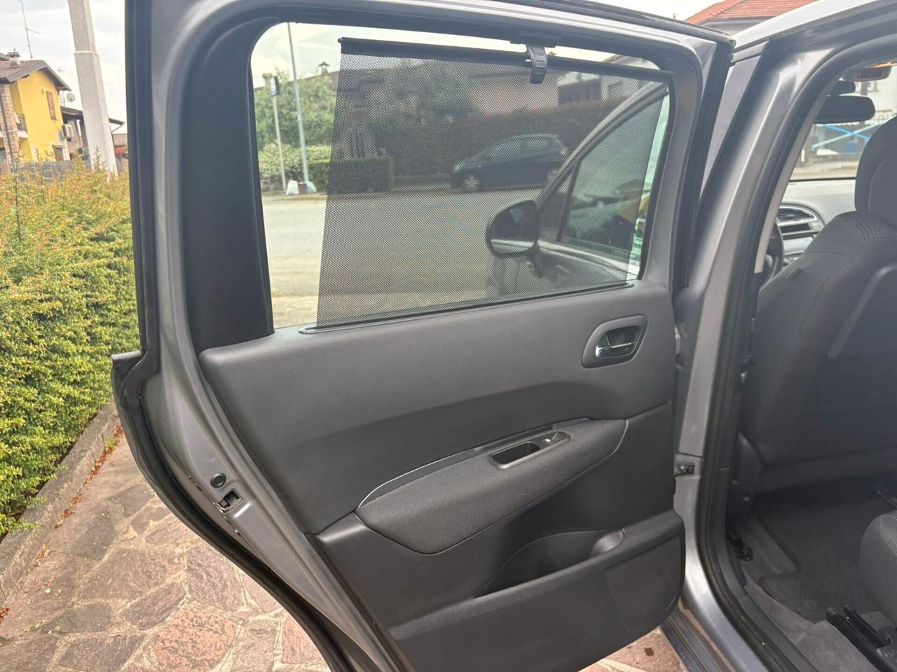 Peugeot 5008 BlueHDi 120 EAT6 S&S Active