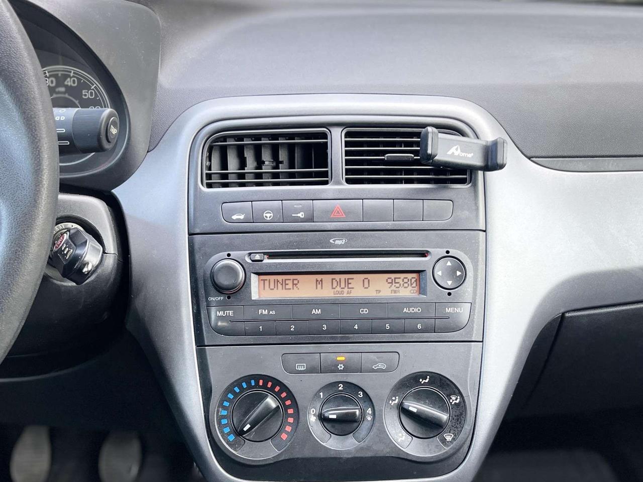 Fiat Punto 1.2 Benzina 69CV E5 Neo - 2013