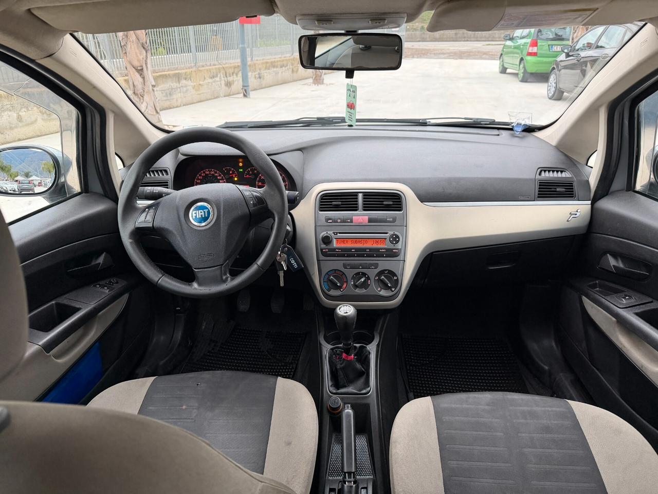 FIAT GRANDE PUNTO ANNO 2013 1.3 MJT 75 CV