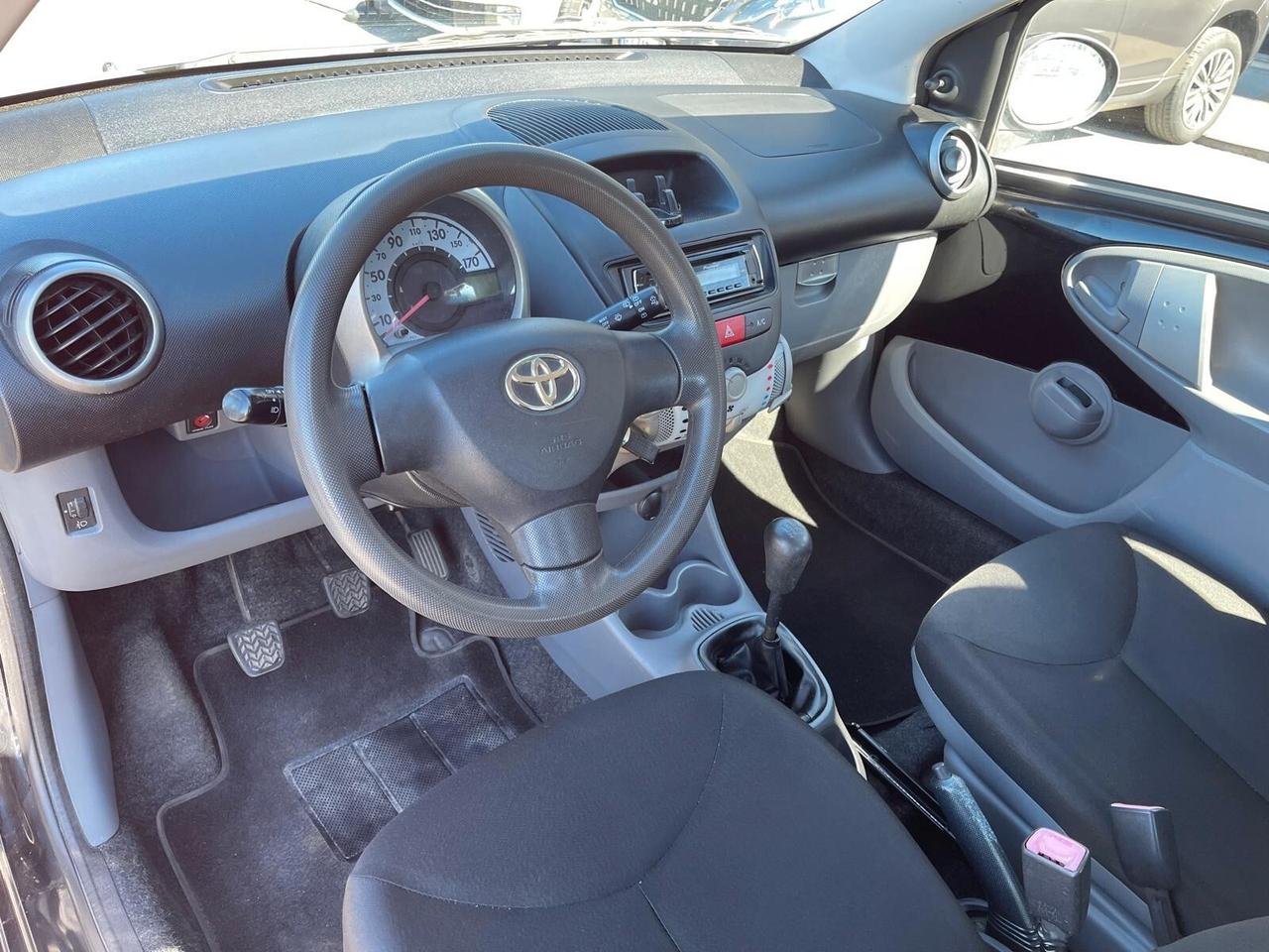 Toyota Aygo 1.0 12V VVT-i 3 porte Sol