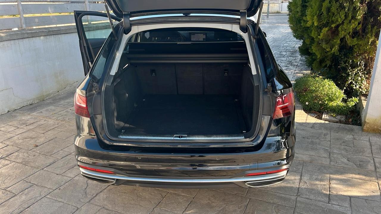 Audi A4 30 TDI/136 CV S tronic Business Advanced 28.000km 2023