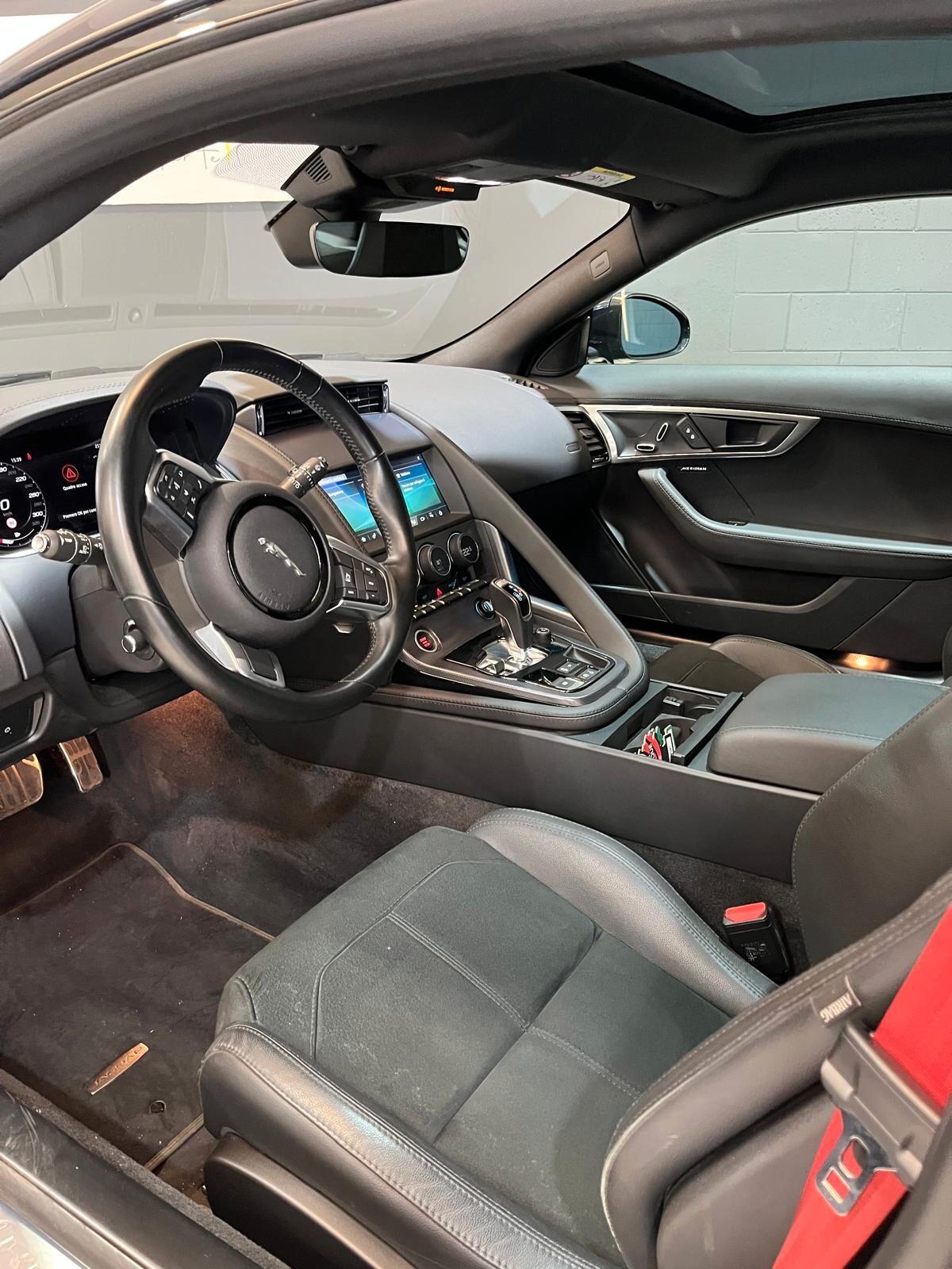 Jaguar F-Type