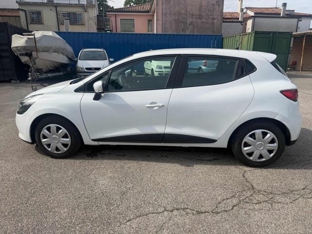 RENAULT Clio 1.2 75CV 5 porte Live senza nessun lavoro da fare
