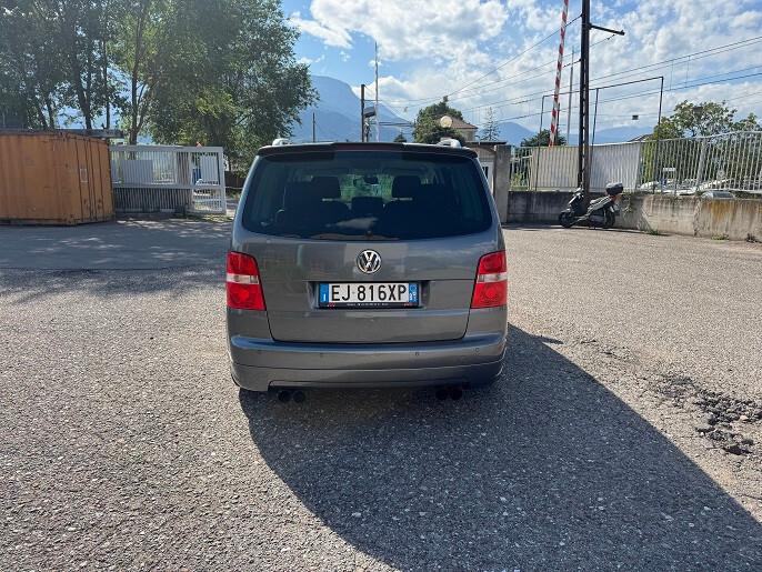 Volkswagen Touran 2.0 16V TDI Trendline