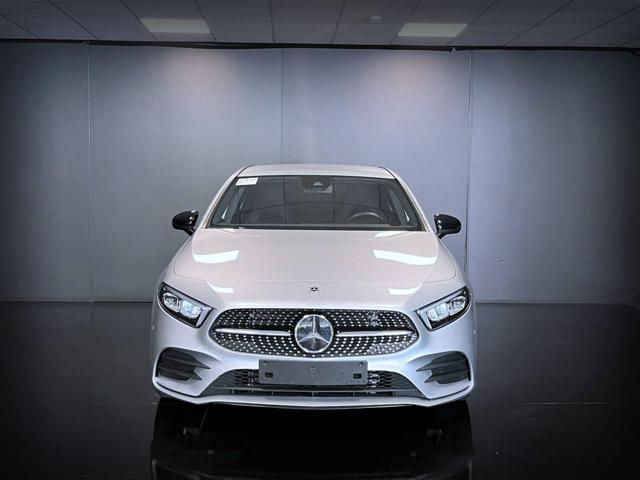 MERCEDES-BENZ A 180 d Automatic Premium AMG LINE