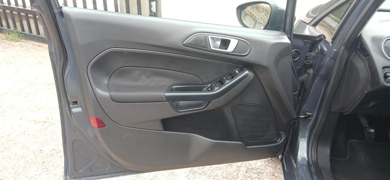 Ford Fiesta 1.2 60CV 5 porte Titanium - 2014