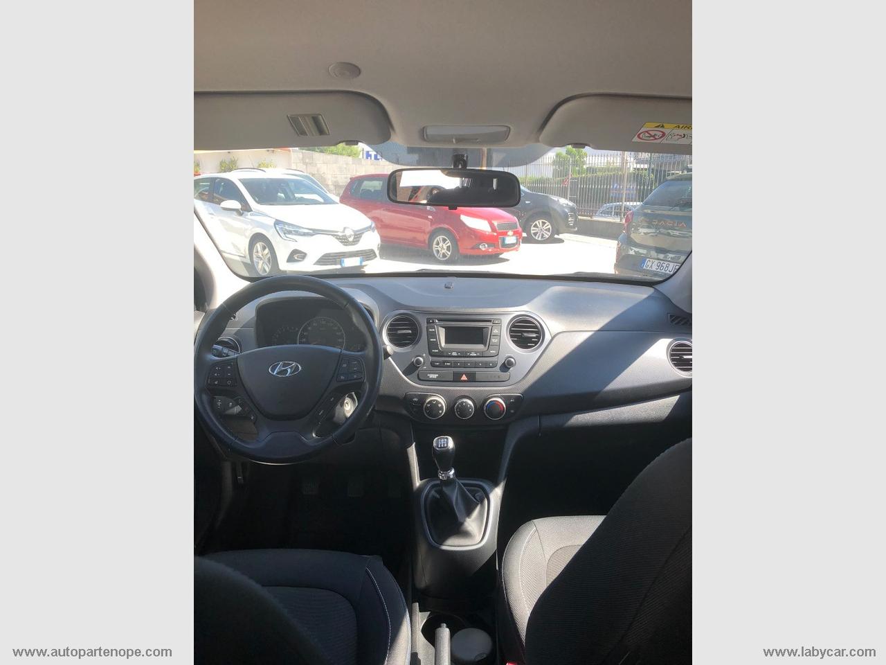 HYUNDAI i10 1.0 MPI Sound Edition