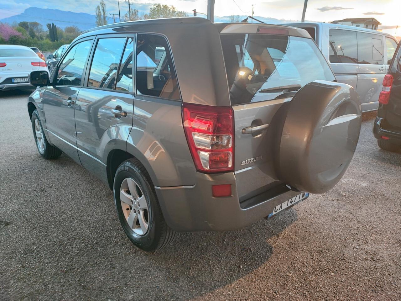Suzuki Grand Vitara 1.9 DDiS 5 porte
