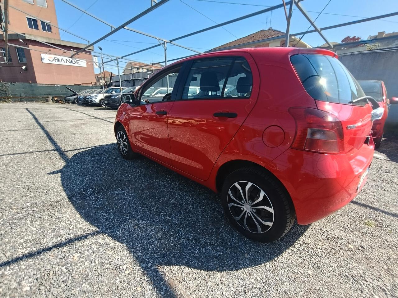 Toyota Yaris 1.0 5 porte Sol