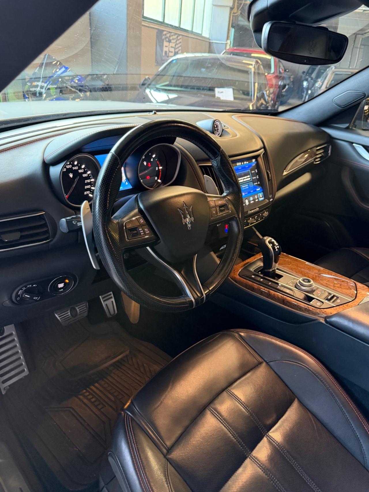 Maserati LEVANTE V6 AWD GRANDSPORT TETTO PELLE