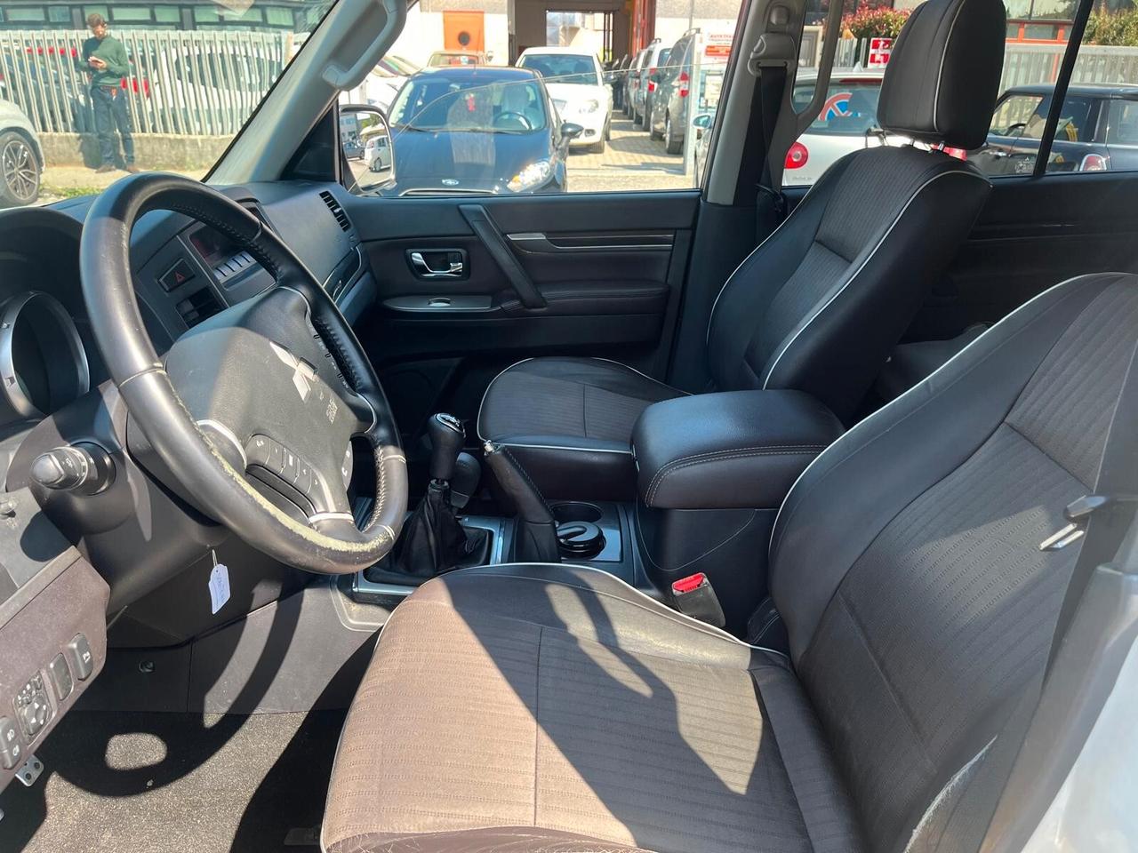 Mitsubishi Pajero 3.2 DI-D 16V 5p. Intense DPF