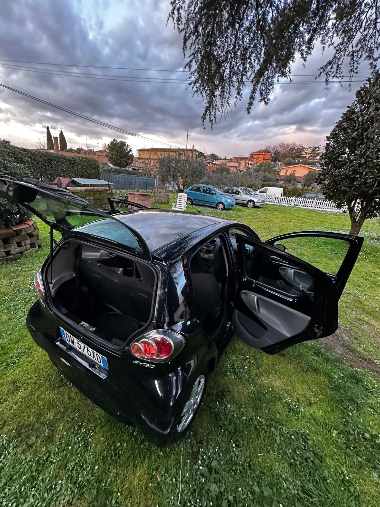 Toyota Aygo 1.0 12V VVT-i 5 porte Sol