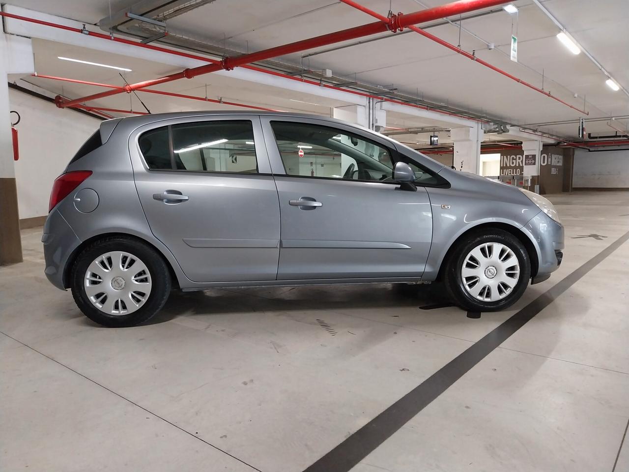 Opel Corsa 1.2 GPL 5 porte Club - ok neopatentati