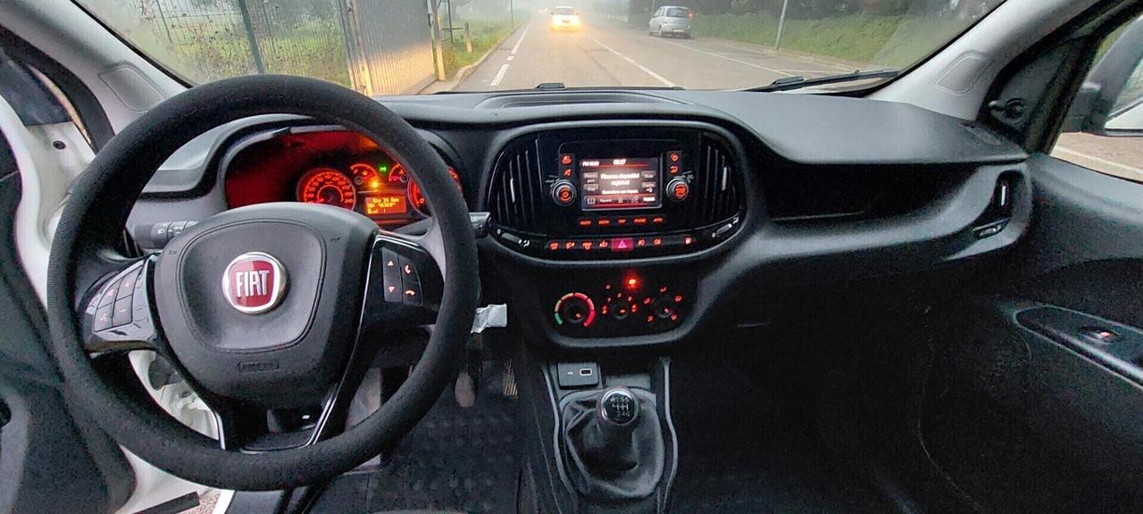 DOBLO" MAXI CARGO 3 POSTI 1,4 T-JET 120 CV METANO DI SERIE POCHI KM PARI AL NUOVO FULL FULL