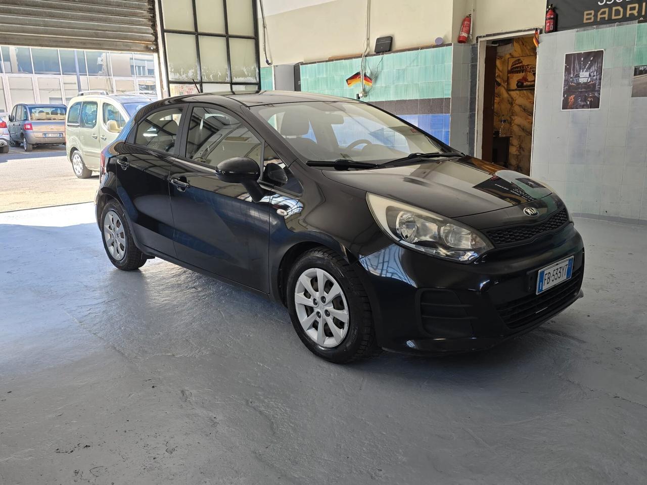 Kia Rio 1.2 CVVT 5p. ECO GPL Cool possibilita 12 mesi garanzia