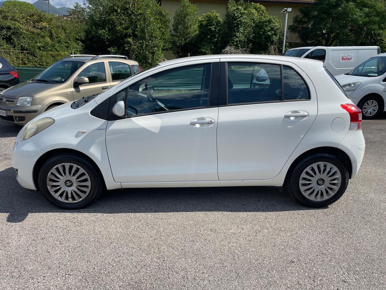 Toyota Yaris 1.0 5 porte