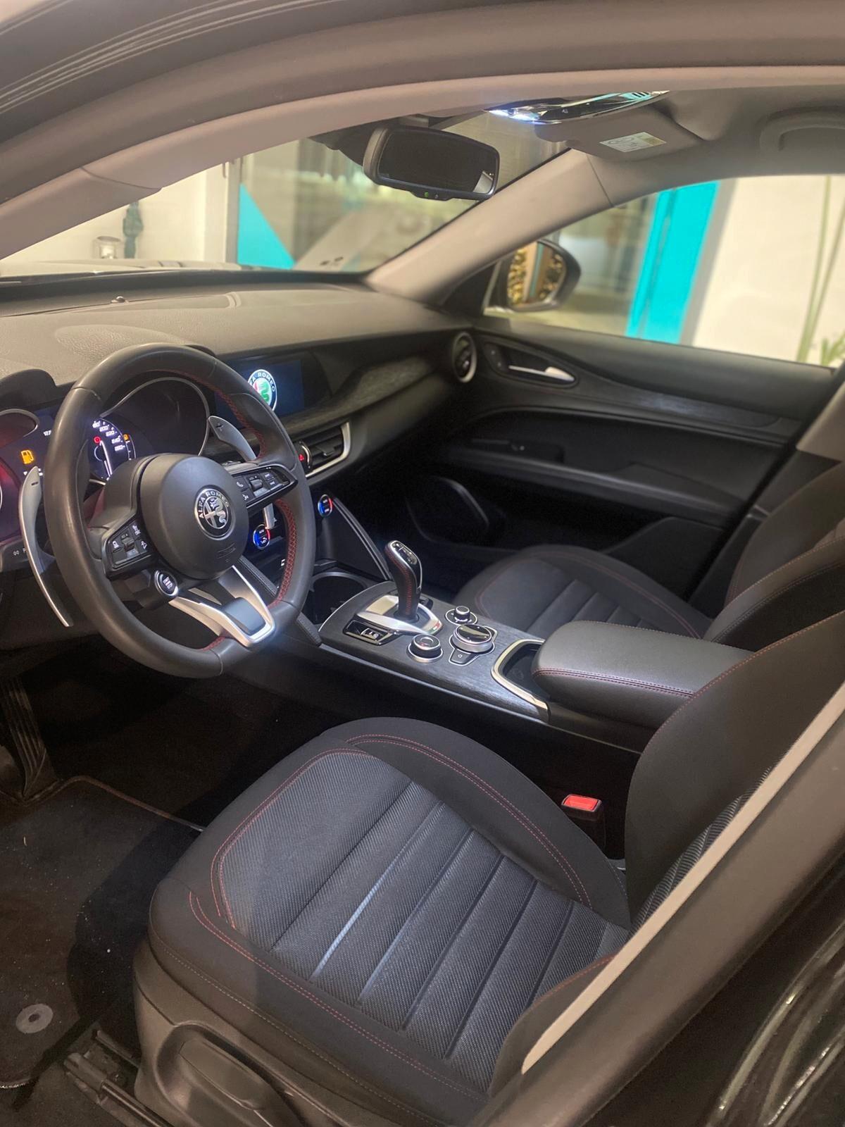 Alfa Romeo Stelvio 2.2 Turbodiesel 190 CV AT8 Q4 Business