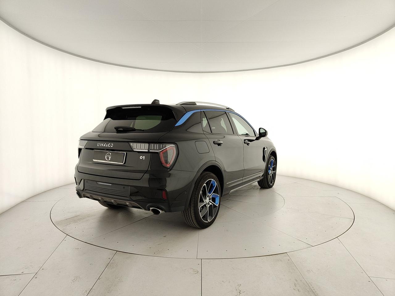 LYNK & CO 01 1.5 td phev auto