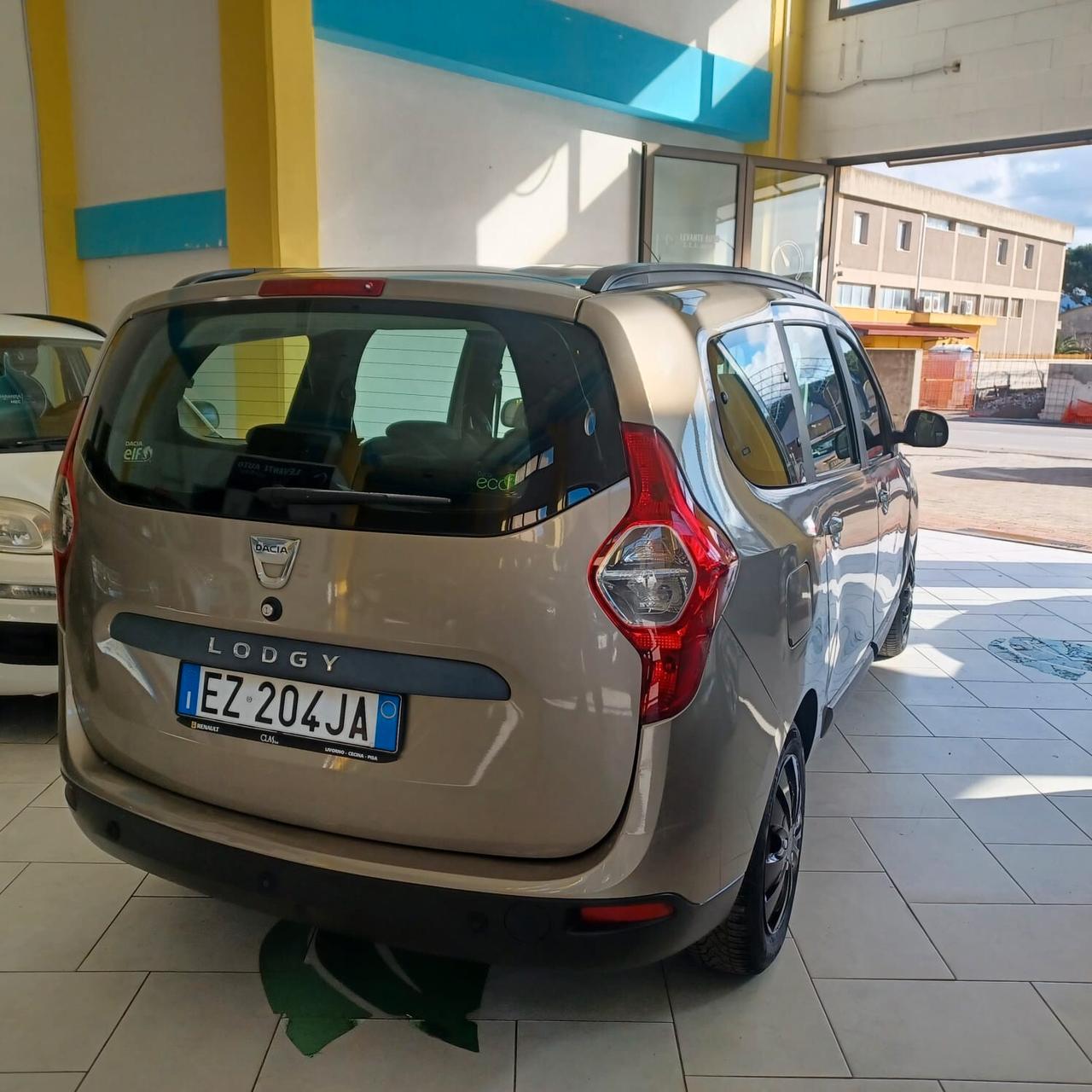 7 POSTI DACIA LODGY 1.5 DIESEL BEN CONSERVATA