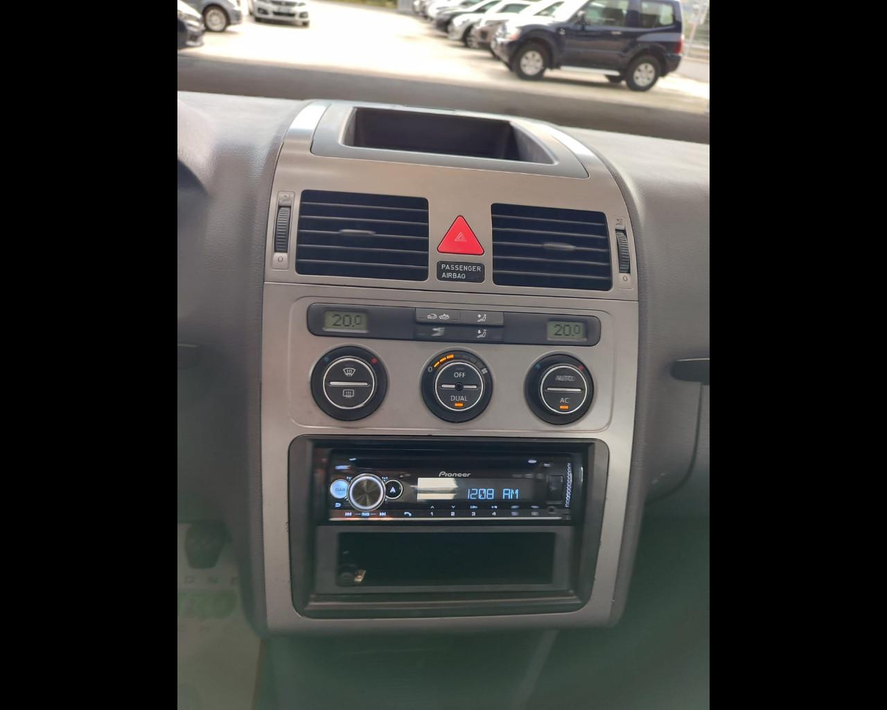 VOLKSWAGEN Touran 2.0 Trendline Ecofuel 7 Posti