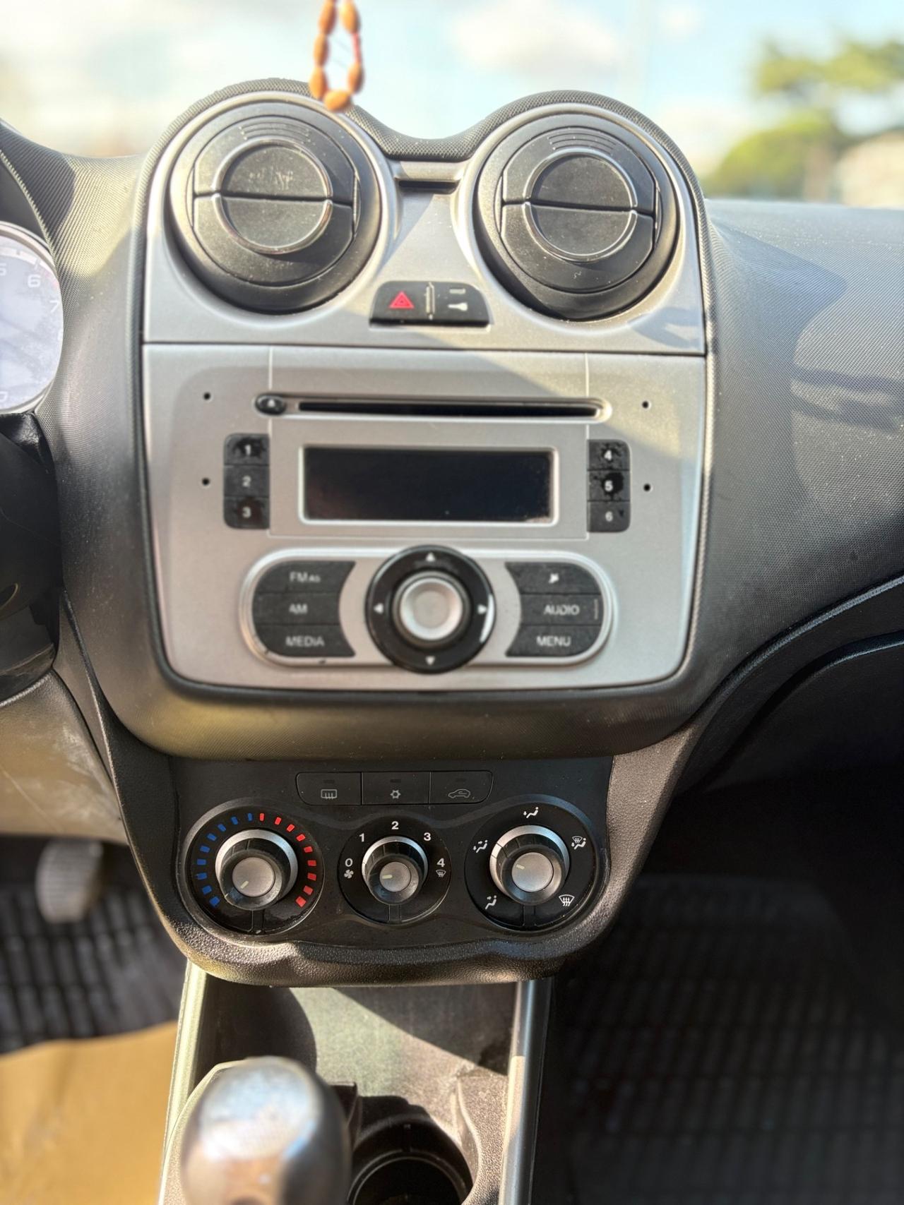 Alfa Romeo MiTo 1.4cc fire Benzina/GPL