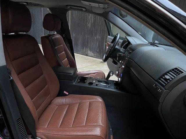 VOLKSWAGEN Touareg 3.2 V6 tiptronic