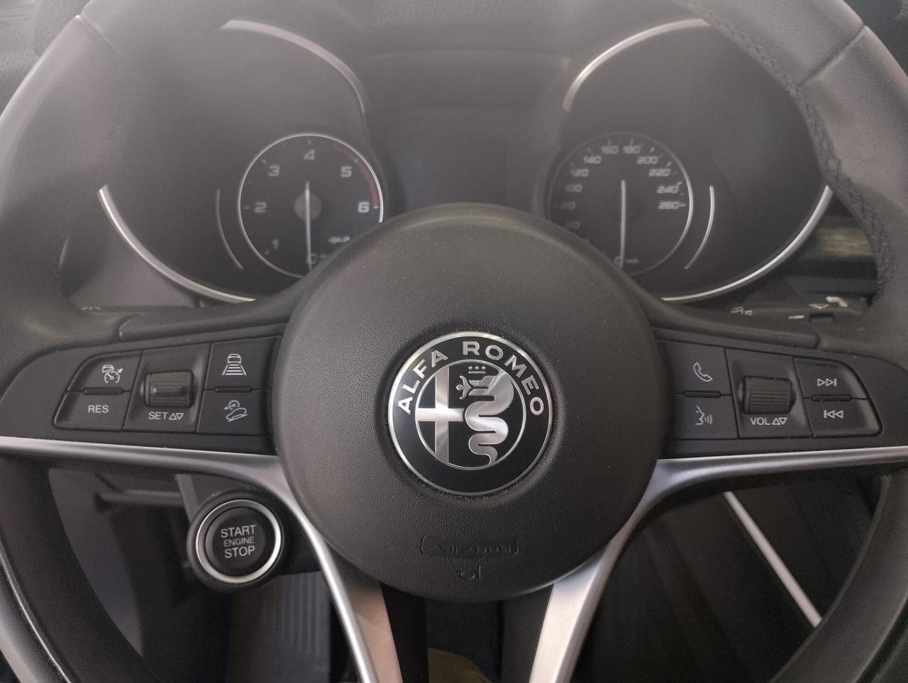 Alfa Romeo Stelvio 2.2 Turbodiesel 160 CV AT8 RWD Business