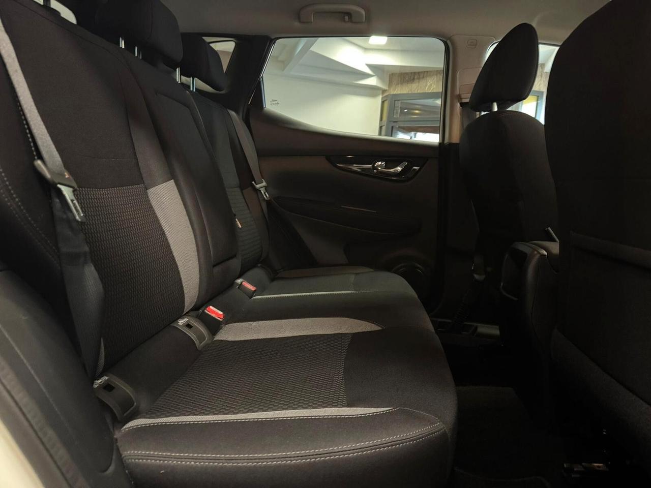 Nissan Qashqai 1.2 DIG-T Business